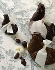Poule de Pâques garnie - Chocolats Colas