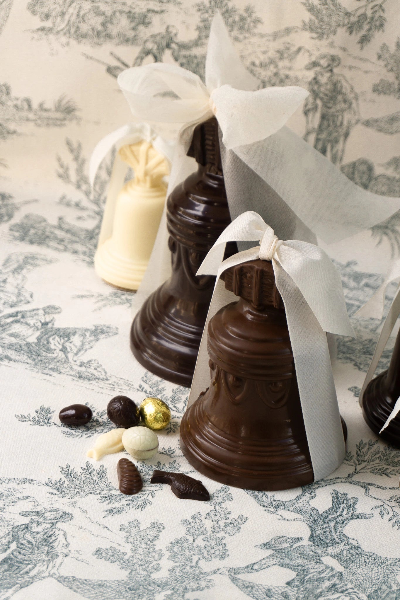 Cloche de Pâques garnie - Chocolats Colas
