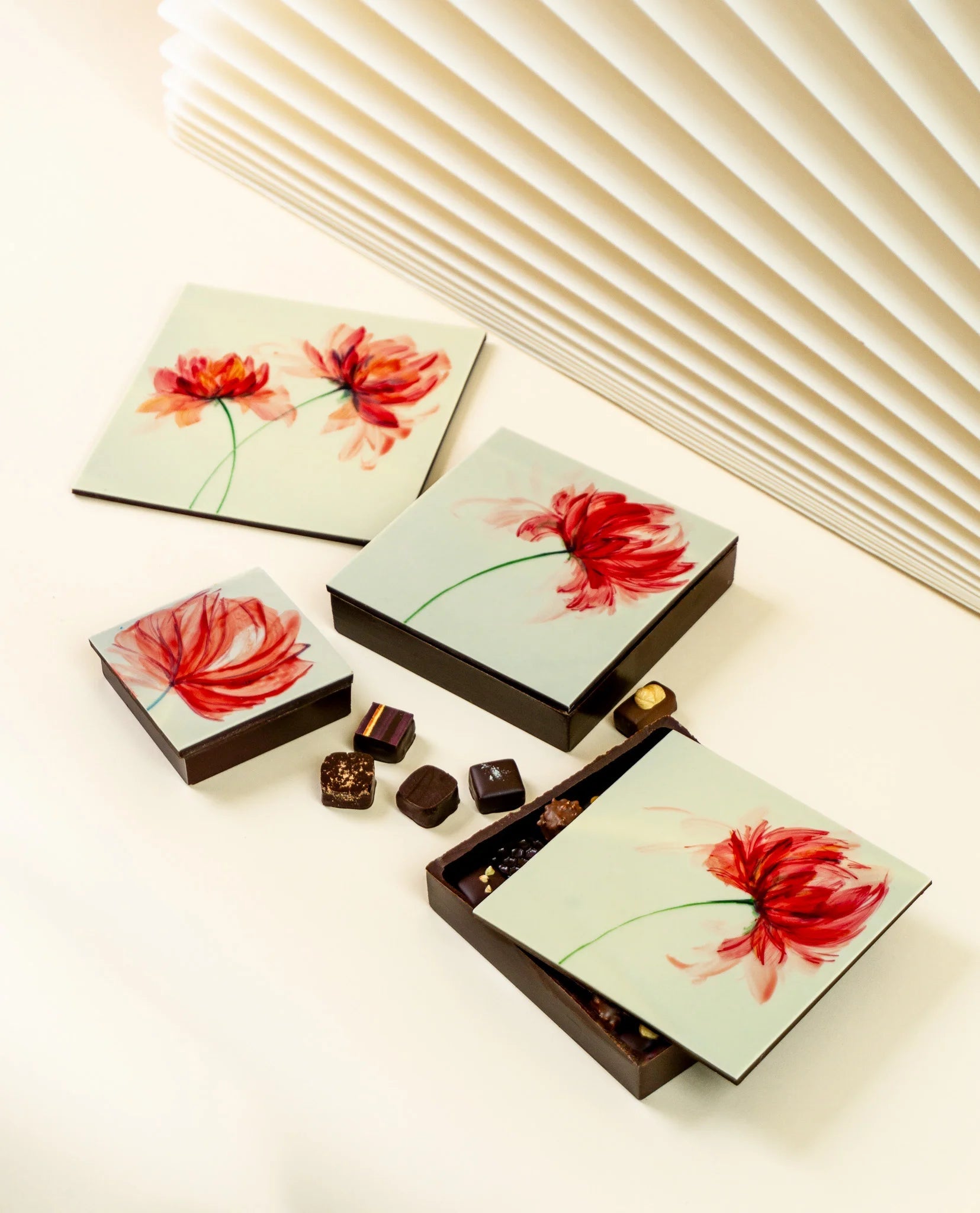 La Boite Fleur de Pivoine - Chocolats Colas