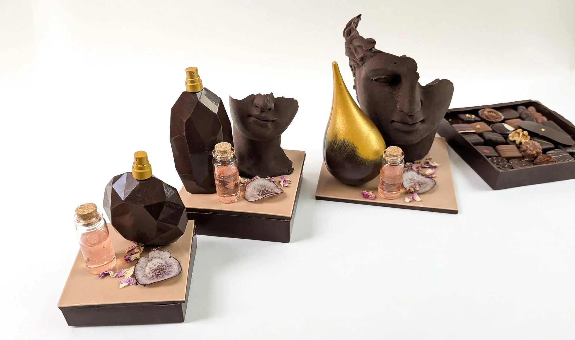 Parfum "ELLE" - Boîte garnie - Chocolats Colas