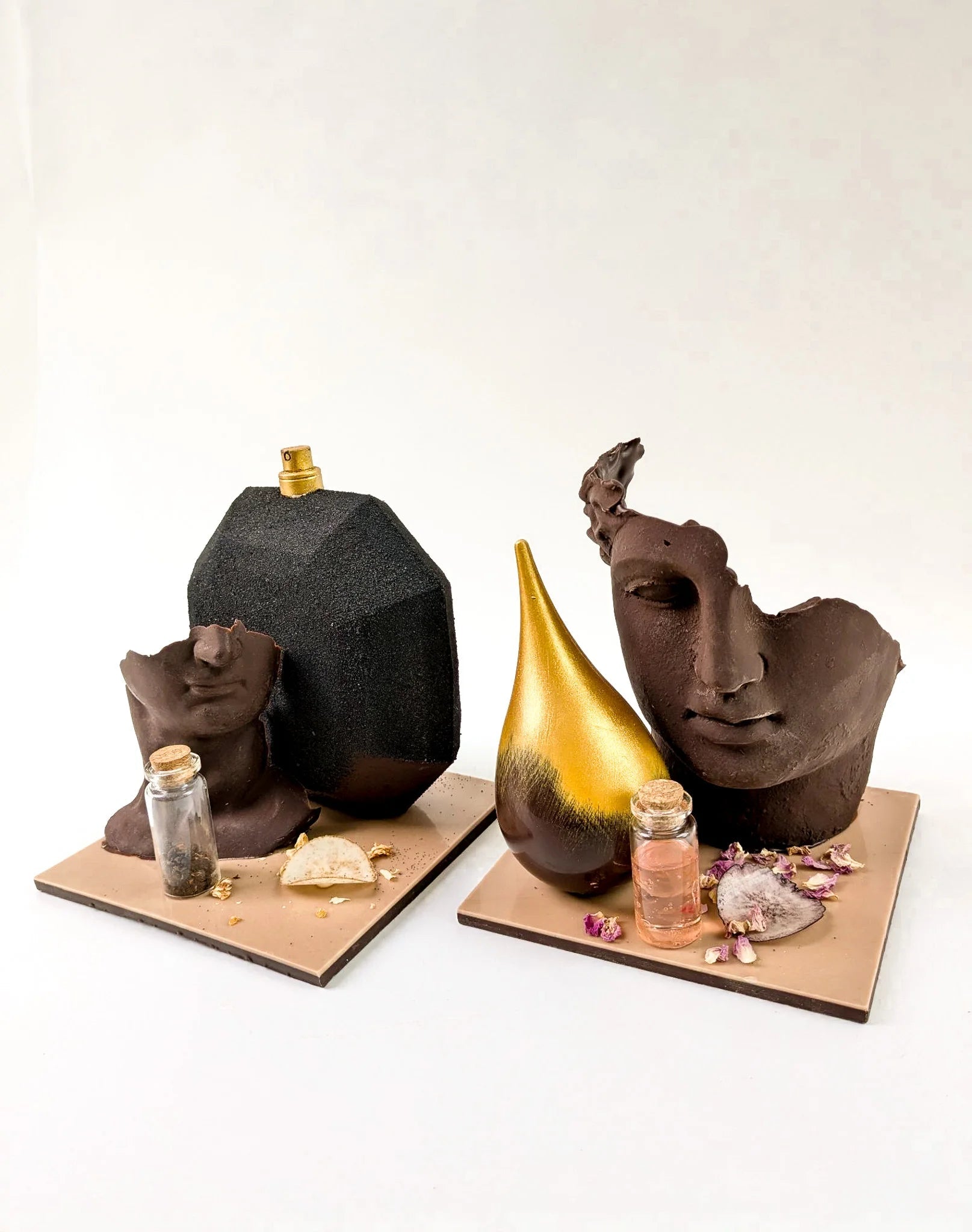 Parfum "LUI" et "ELLE" - Chocolats Colas